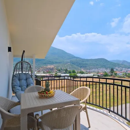 Luxury Apartment *